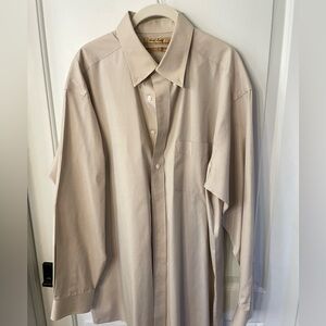 Men’s Roundtree & Yorke Dress shirts Size 16 1/2 - 35